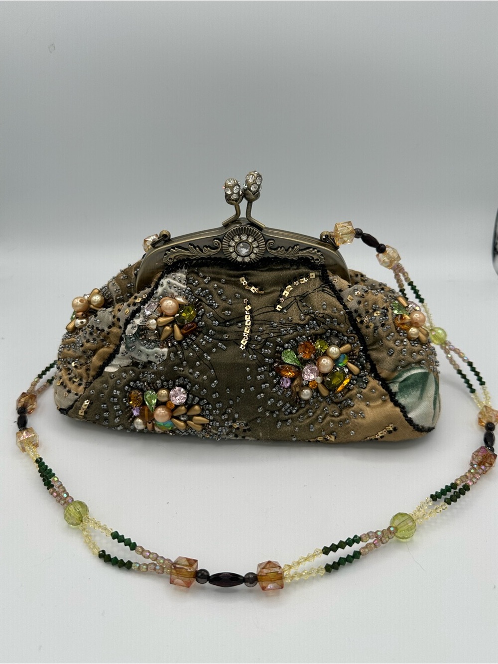 Vintage Mary Frances Beaded Bag Mint Condition Ornate Kiss Lock Brocade Clutch